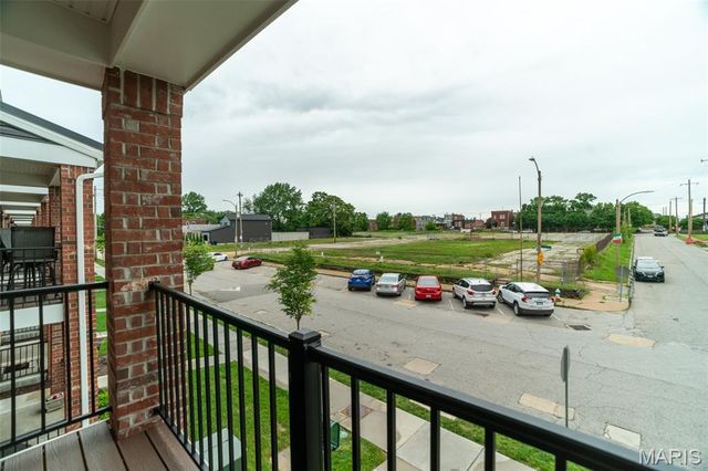 5004 Daggett Avenue, St Louis, MO 63110
