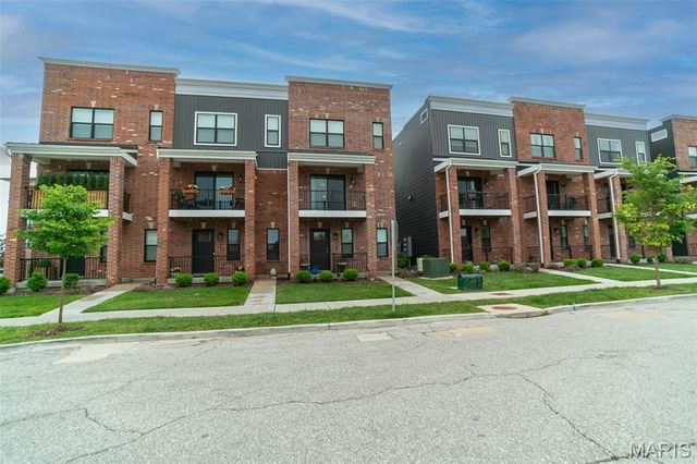 5004 Daggett Avenue, St Louis, MO 63110