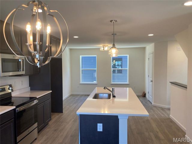 5004 Daggett Avenue, St Louis, MO 63110