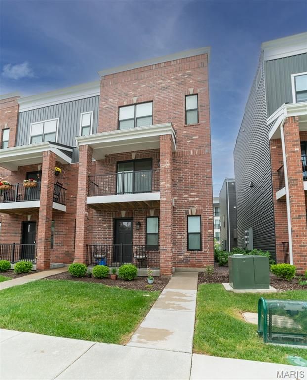 5004 Daggett Avenue, St Louis, MO 63110
