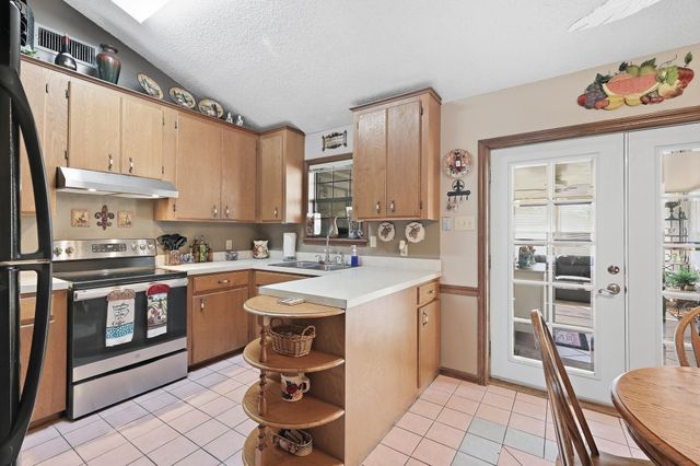 400 Louis Dr, Houma, LA 70360