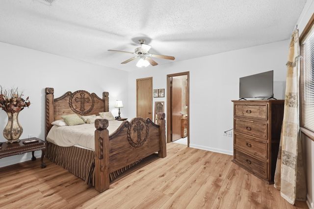400 Louis Dr, Houma, LA 70360