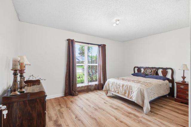 400 Louis Dr, Houma, LA 70360