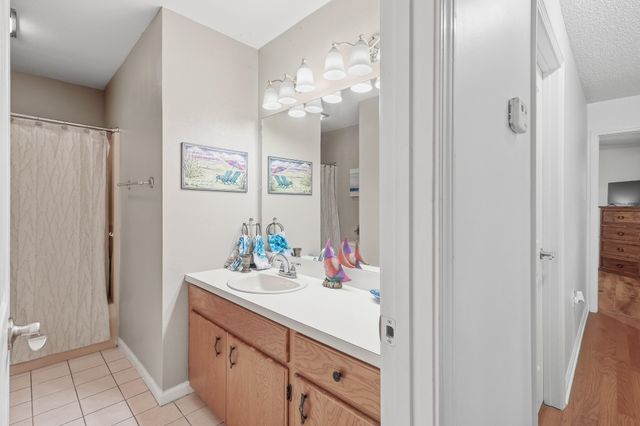 400 Louis Dr, Houma, LA 70360