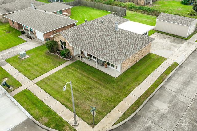 400 Louis Dr, Houma, LA 70360