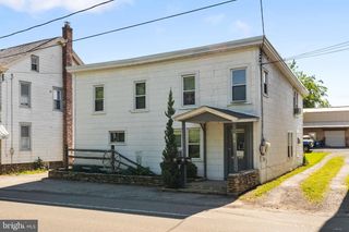 1278 READING RD, Denver, PA 17517