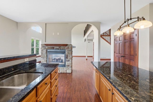 750 Pinehurst DRIVE, Mukwonago, WI 53149