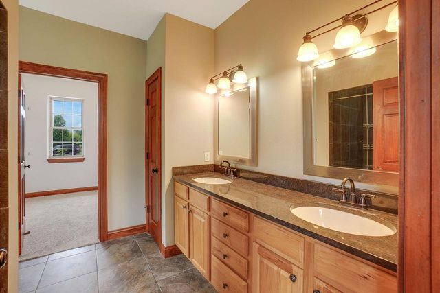 750 Pinehurst DRIVE, Mukwonago, WI 53149