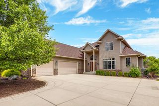 750 Pinehurst DRIVE, Mukwonago, WI 53149