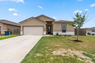 113 Guadalupe Palm Dr, Portland, TX 78374