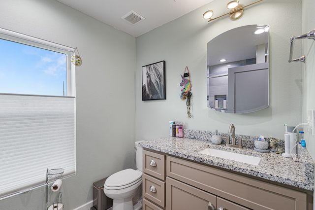 124 County Road 4511, Decatur, TX 76234