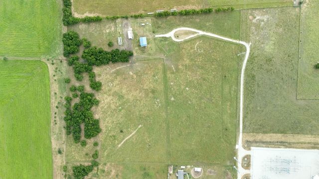 124 County Road 4511, Decatur, TX 76234