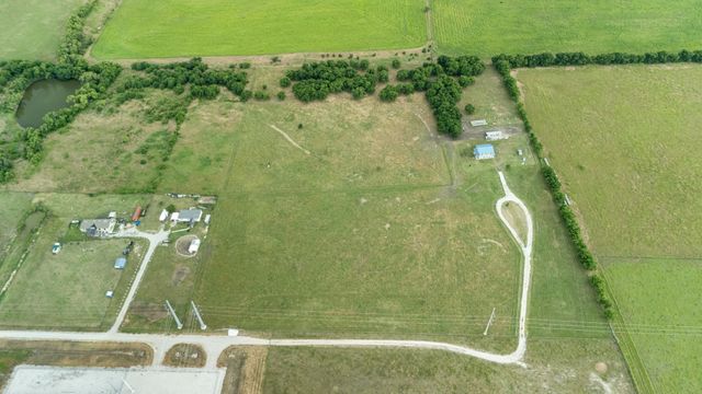 124 County Road 4511, Decatur, TX 76234