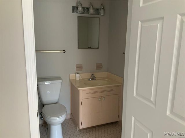 101 Natchez Court, Montgomery, AL 36117