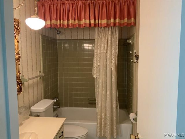 101 Natchez Court, Montgomery, AL 36117