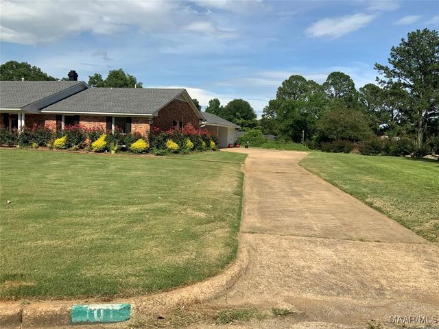 101 Natchez Court, Montgomery, AL 36117