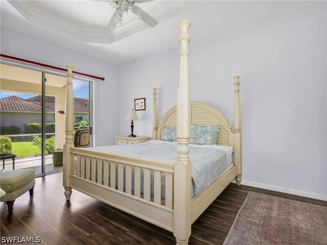 6832 Compton LN S, Naples, FL 34104