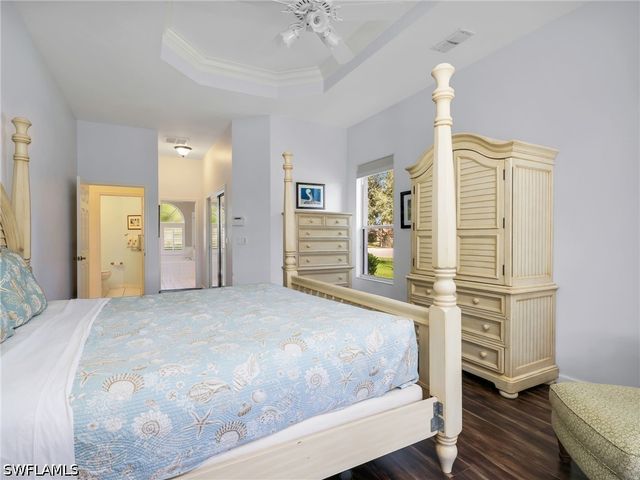 6832 Compton LN S, Naples, FL 34104