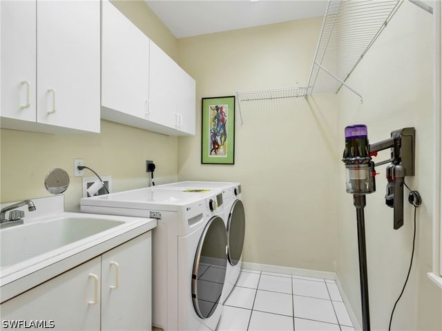 6832 Compton LN S, Naples, FL 34104