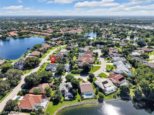 6832 Compton LN S, Naples, FL 34104
