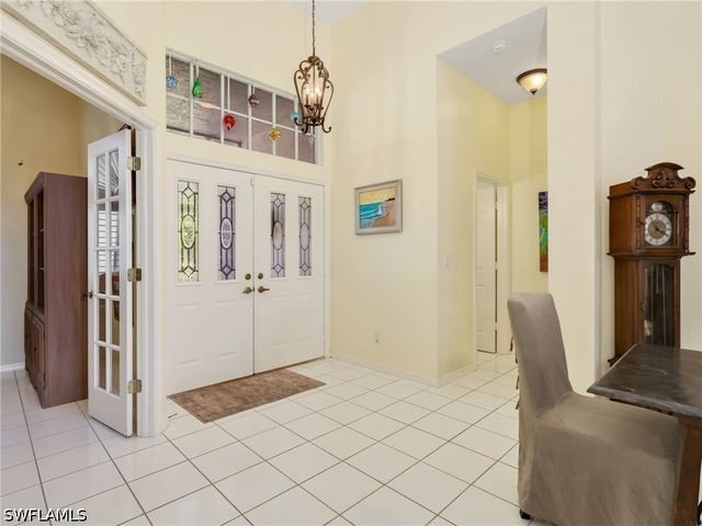6832 Compton LN S, Naples, FL 34104