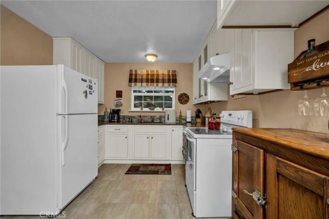 16635 Mountain View Drive, Cobb, CA 95426