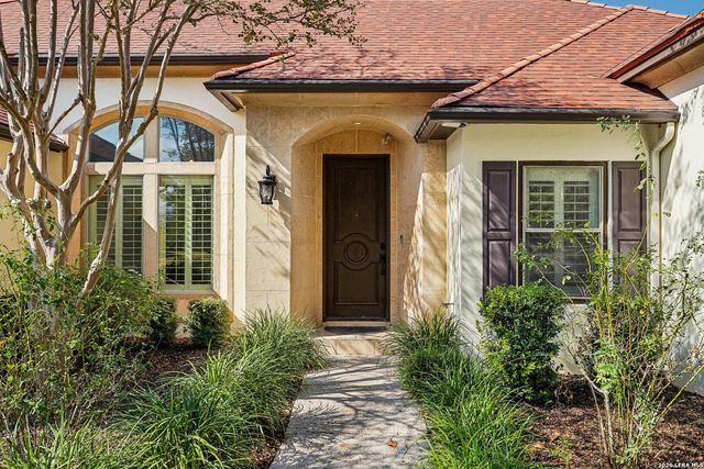 116 LAS BRISAS BLVD, Seguin, TX 78155