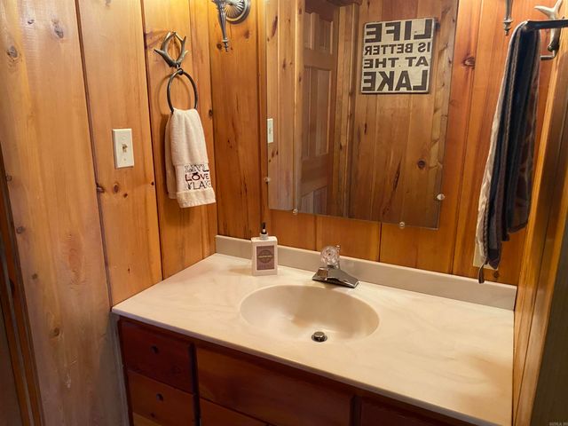 760 Davidson Circle, Greers Ferry, AR 72067