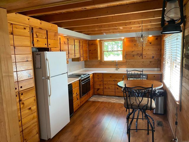 760 Davidson Circle, Greers Ferry, AR 72067