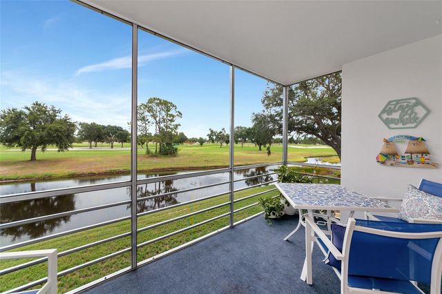 7461 W COUNTRY CLUB DRIVE N 203, Sarasota, FL 34243