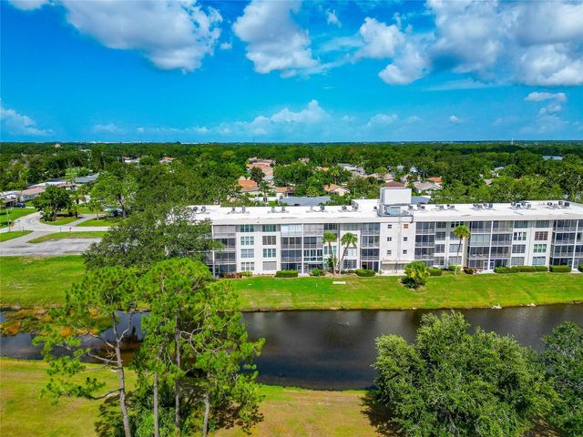7461 W COUNTRY CLUB DRIVE N 203, Sarasota, FL 34243