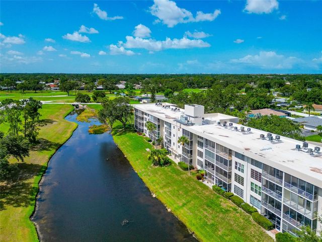 7461 W COUNTRY CLUB DRIVE N 203, Sarasota, FL 34243