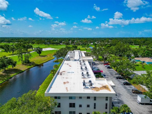 7461 W COUNTRY CLUB DRIVE N 203, Sarasota, FL 34243