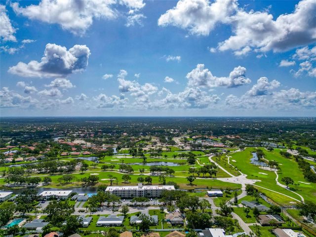 7461 W COUNTRY CLUB DRIVE N 203, Sarasota, FL 34243