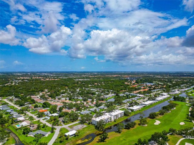 7461 W COUNTRY CLUB DRIVE N 203, Sarasota, FL 34243