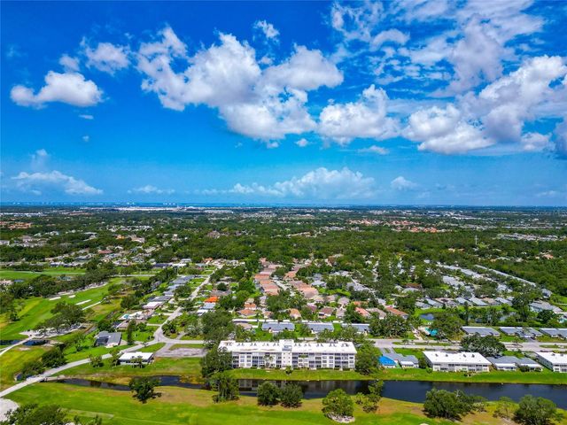 7461 W COUNTRY CLUB DRIVE N 203, Sarasota, FL 34243
