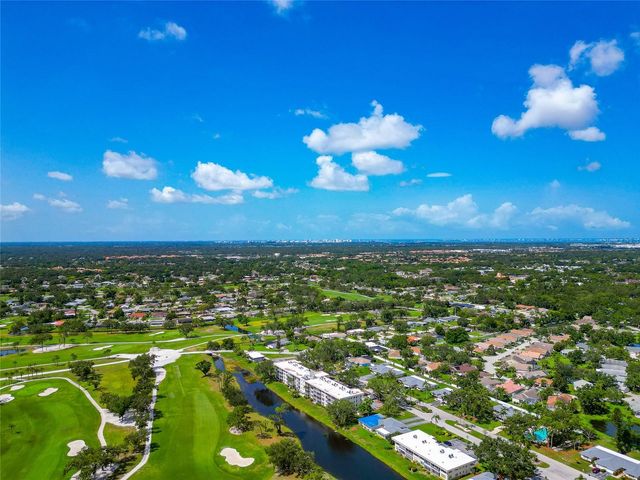 7461 W COUNTRY CLUB DRIVE N 203, Sarasota, FL 34243