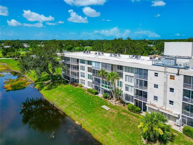 7461 W COUNTRY CLUB DRIVE N 203, Sarasota, FL 34243