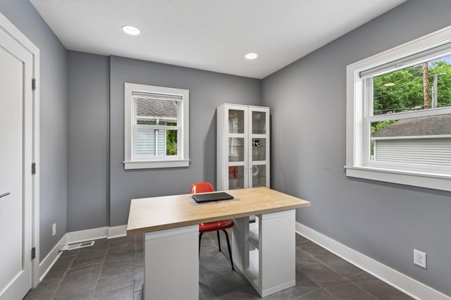 1406 Juliet Avenue, Saint Paul, MN 55105