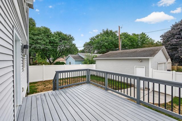 1406 Juliet Avenue, Saint Paul, MN 55105