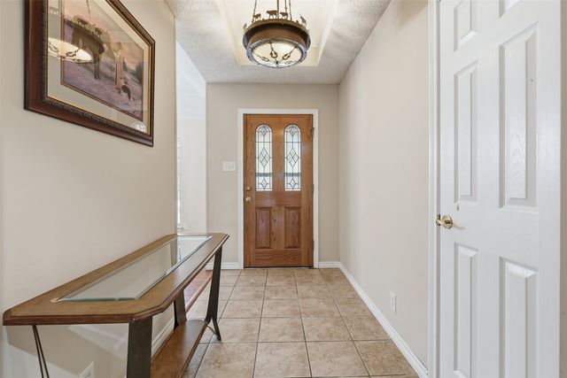 128 Oakwood Court, Lakeside, TX 76135