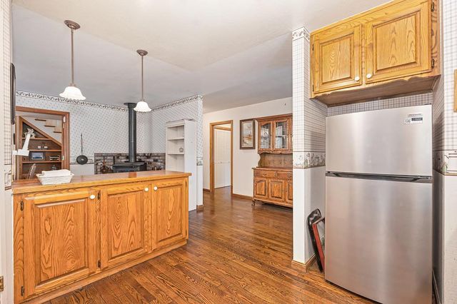 7085 Lakewood Dr, Pollock Pines, CA 95726