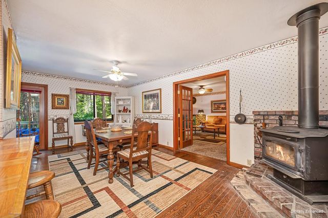 7085 Lakewood Dr, Pollock Pines, CA 95726