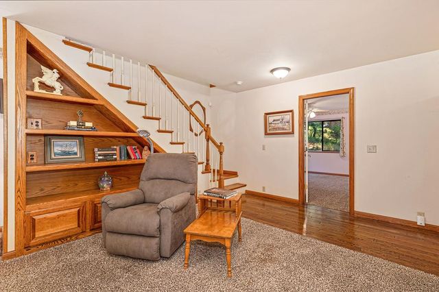 7085 Lakewood Dr, Pollock Pines, CA 95726