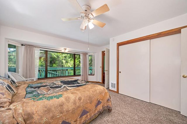 7085 Lakewood Dr, Pollock Pines, CA 95726