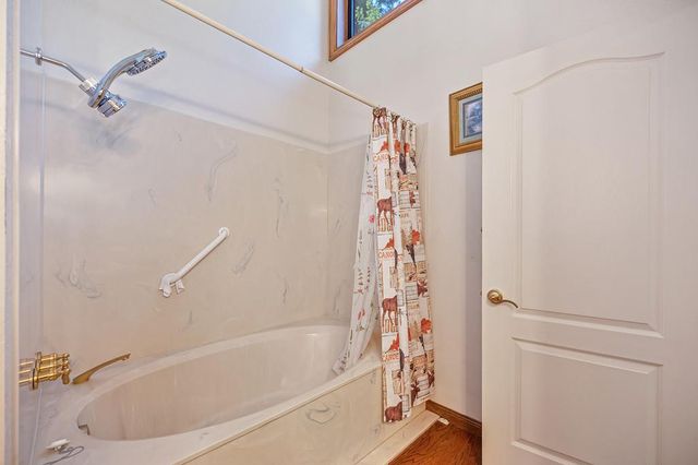 7085 Lakewood Dr, Pollock Pines, CA 95726