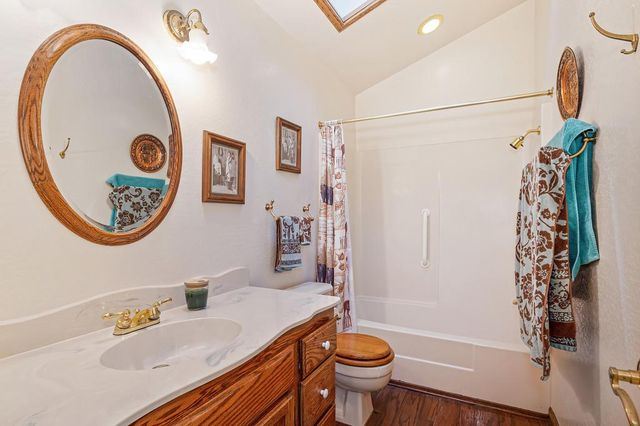 7085 Lakewood Dr, Pollock Pines, CA 95726