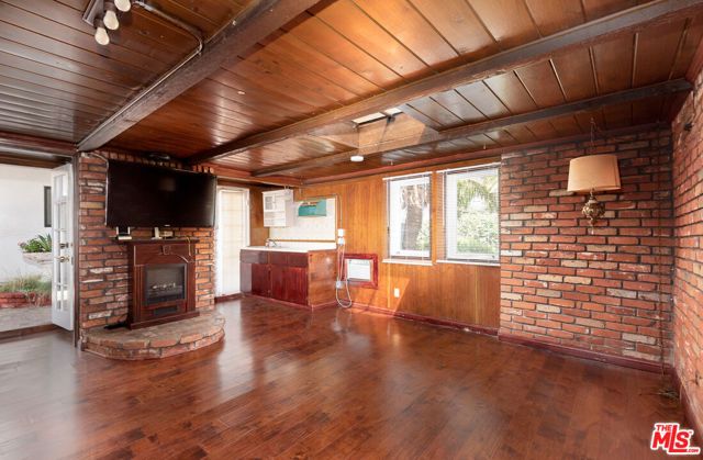 14842 Morrison Street, Sherman Oaks, CA 91403