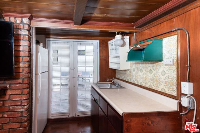 14842 Morrison Street, Sherman Oaks, CA 91403