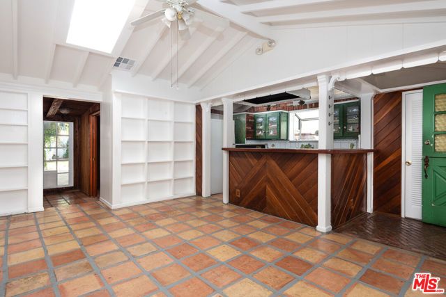 14842 Morrison Street, Sherman Oaks, CA 91403